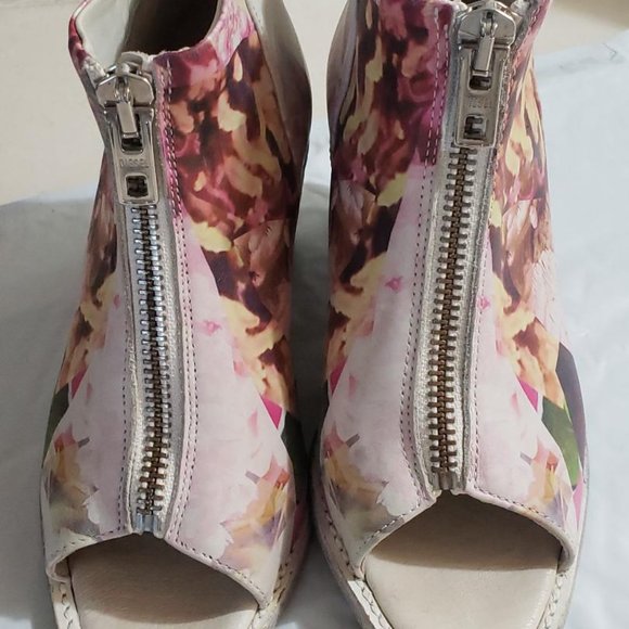 Diesel Floral Abstract Bootie With Peek Open Toe EU 37 / US 6 - Picture 2 of 12